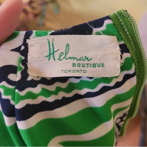 Vintage
1960 Helmar Boutique funky Poly print dress green, navy-blue,white. US14 - Picture 6 of 6